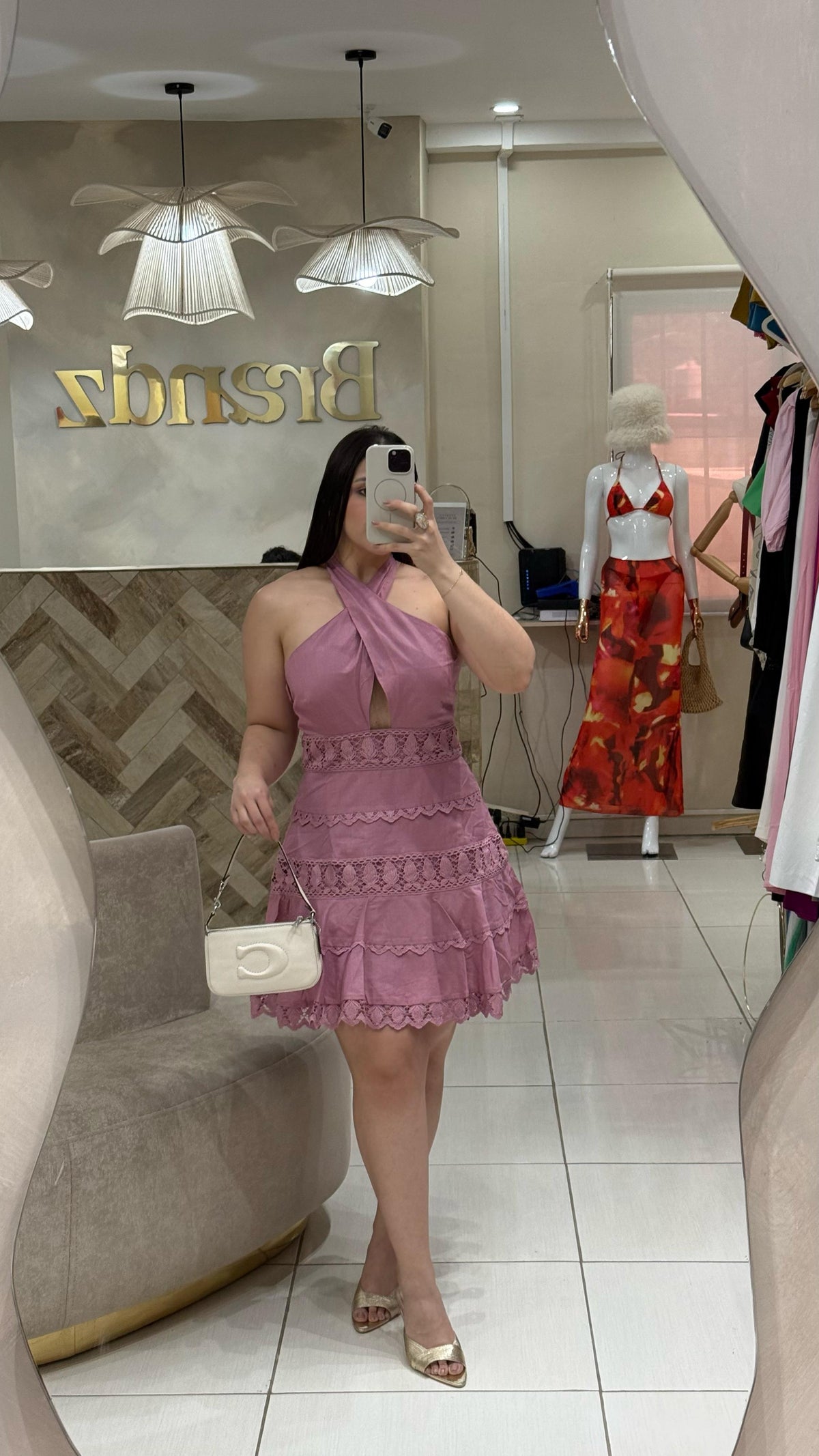 Vestido Halter Neck Lace Trim
