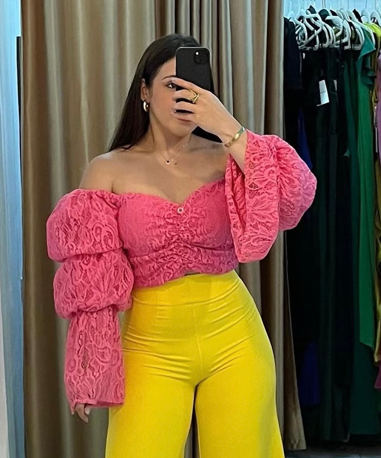 Top rosado blonda