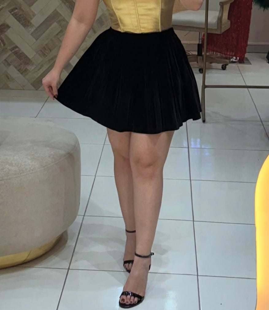Falda royalty gamuza