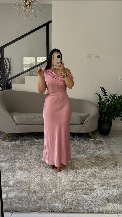 Asymmetrical Satin Vestido